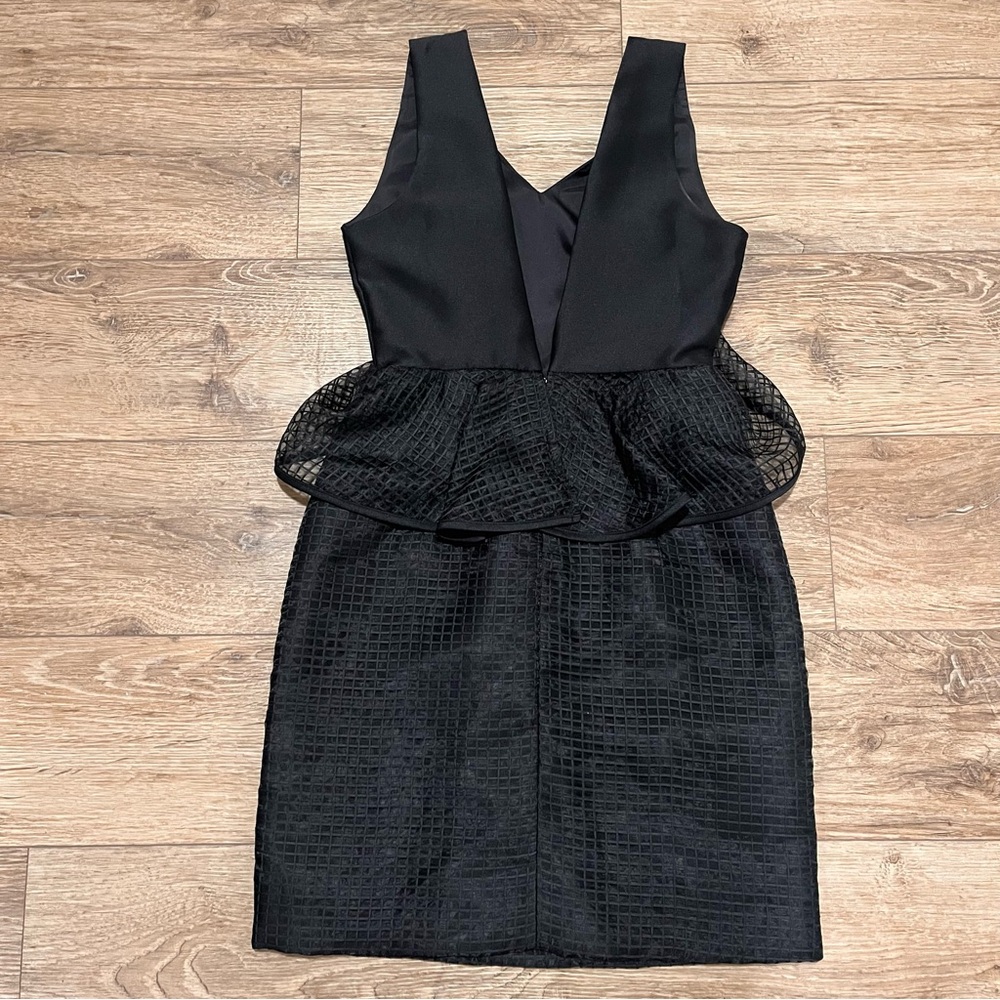 Camilyn Beth Black Peplum Waist Dress Windowpane - Picture 13 of 15
